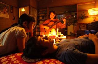 Fotograma de la película Tokio Blues basada en el libro homónimo de Murakami