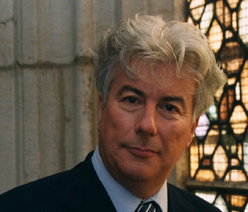 Ken Follett se ha ganado el clamor del público y es un autor prolífico