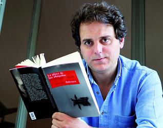 A praia dos afogados foi publicada tamén en castelán pola Editorial Siruela