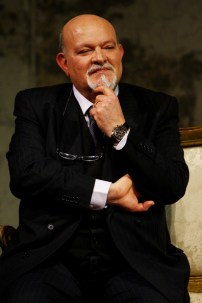 El autor Salvatore Niffoi construye una historia de amor fétido y venganza