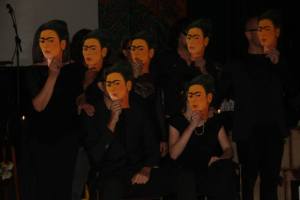 Performance de "Tú eres azul cobalto". Fuente: Lua Delgado