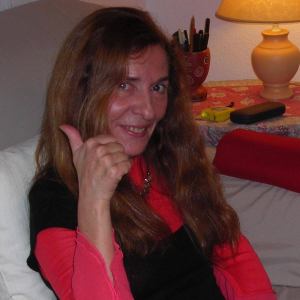 María José Collado escribió un cuaderno poético contra el olvido