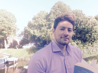 Christopher Pollinini, autor de "Cuatro muertos más para el desierto"