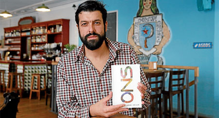 Carlos Meixide, autor de "Ons"