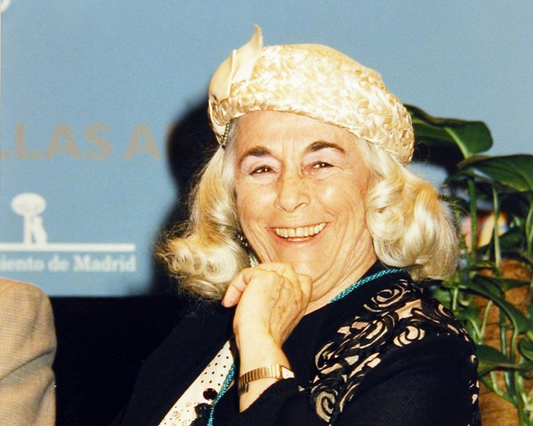 Carmen Martín Gaite, autora de "Caperucita en Manhattan"