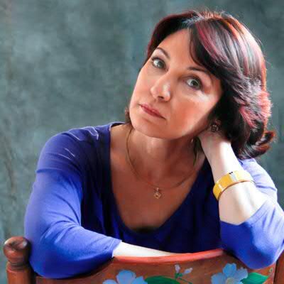 Daína Chaviano, autora de "Extraños testimonios"