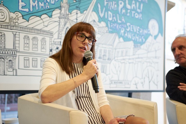 Ana Cabaleiro iníciase na literatura co libro de relatos "Sapos e sereas"