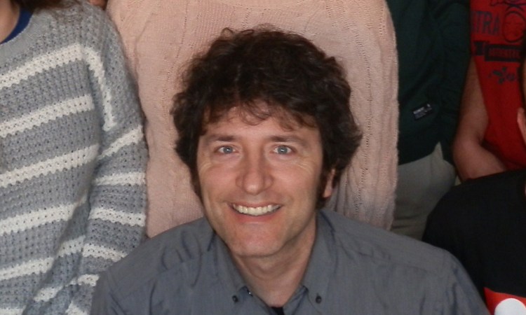 El autor valenciano José Luis Fernández Juan recrea palabras fantásticas en su reciente libro