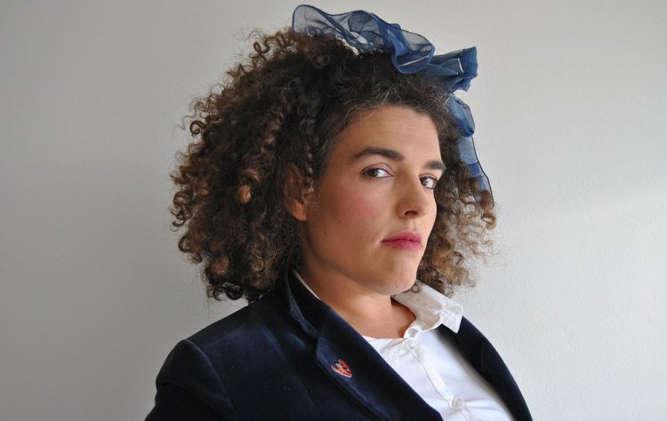 sther f. carrodeguas escribe "Na butaca", un experimento literario contra o esquecemento