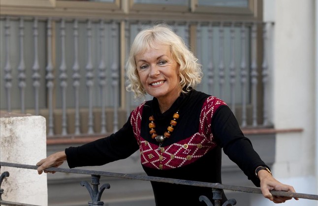 Monika Zgustova acaba de publicar recientecemente "Vestidas para un baile en la nieve"