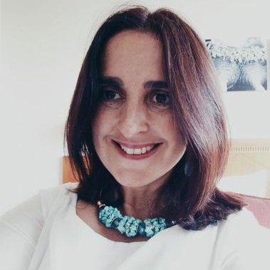 Arantza Portabales, autora de "Deixe a súa mensaxe despois do sinal"