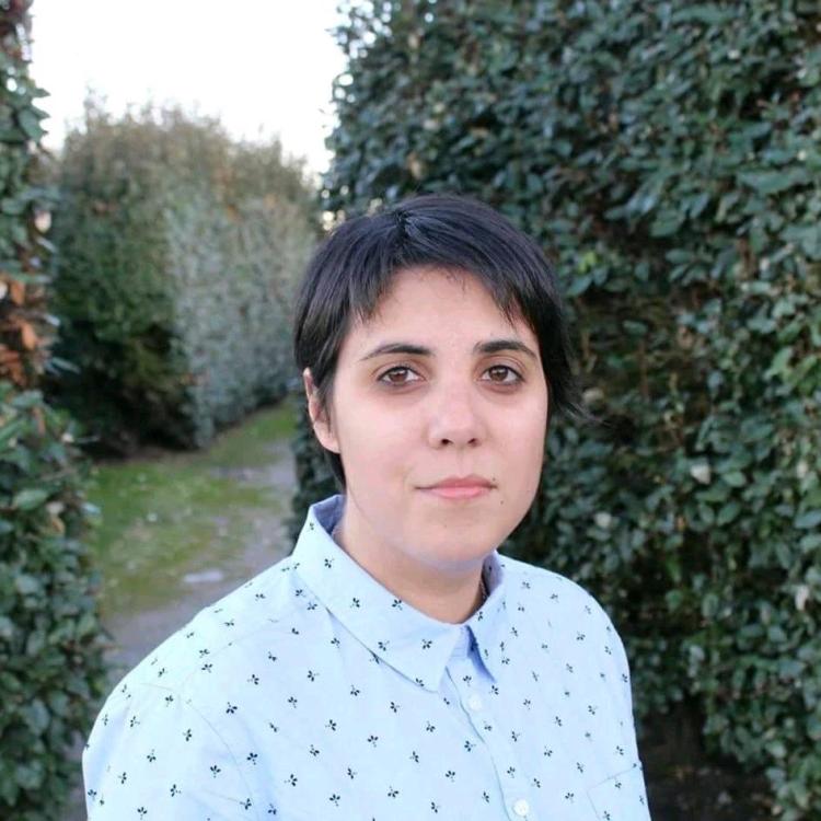 Miriam Beizana Vigo, autora de "Inflorescencia"