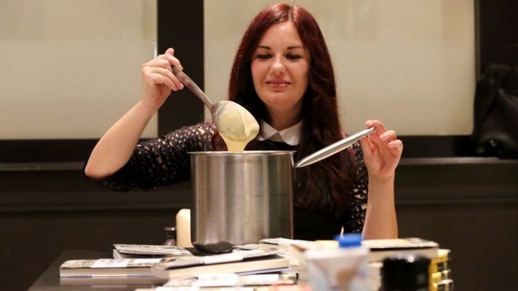 Ledicia Costas, autora de "Conexión Macarrón"