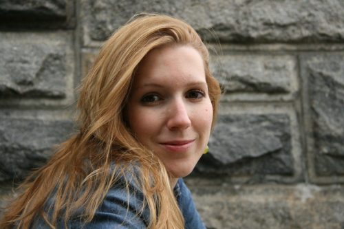 Esther Ginés, autora de "Mares sin dueño"